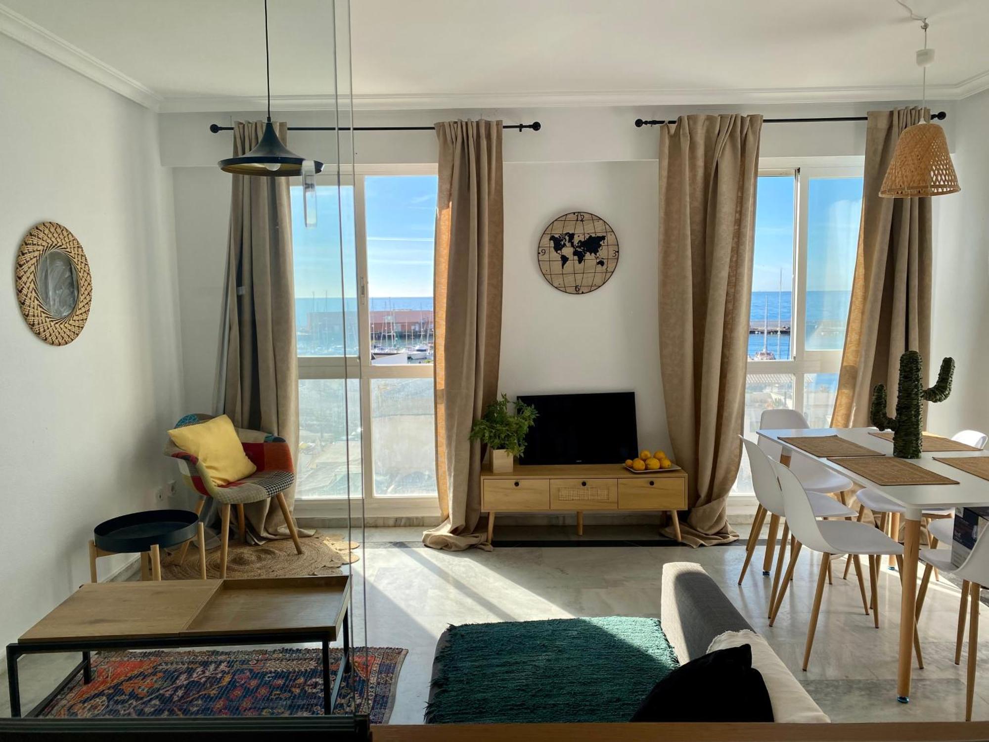 Seafront In Marbella With Pool And Garage Leilighet Eksteriør bilde